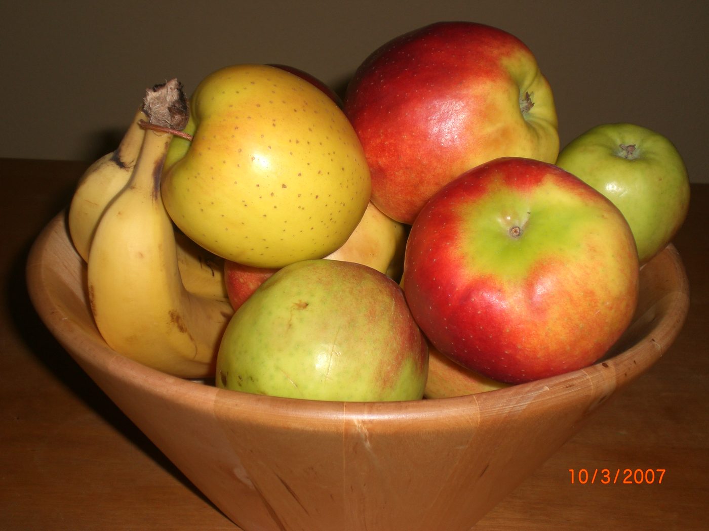 Apples, bananas, a handful of peanuts