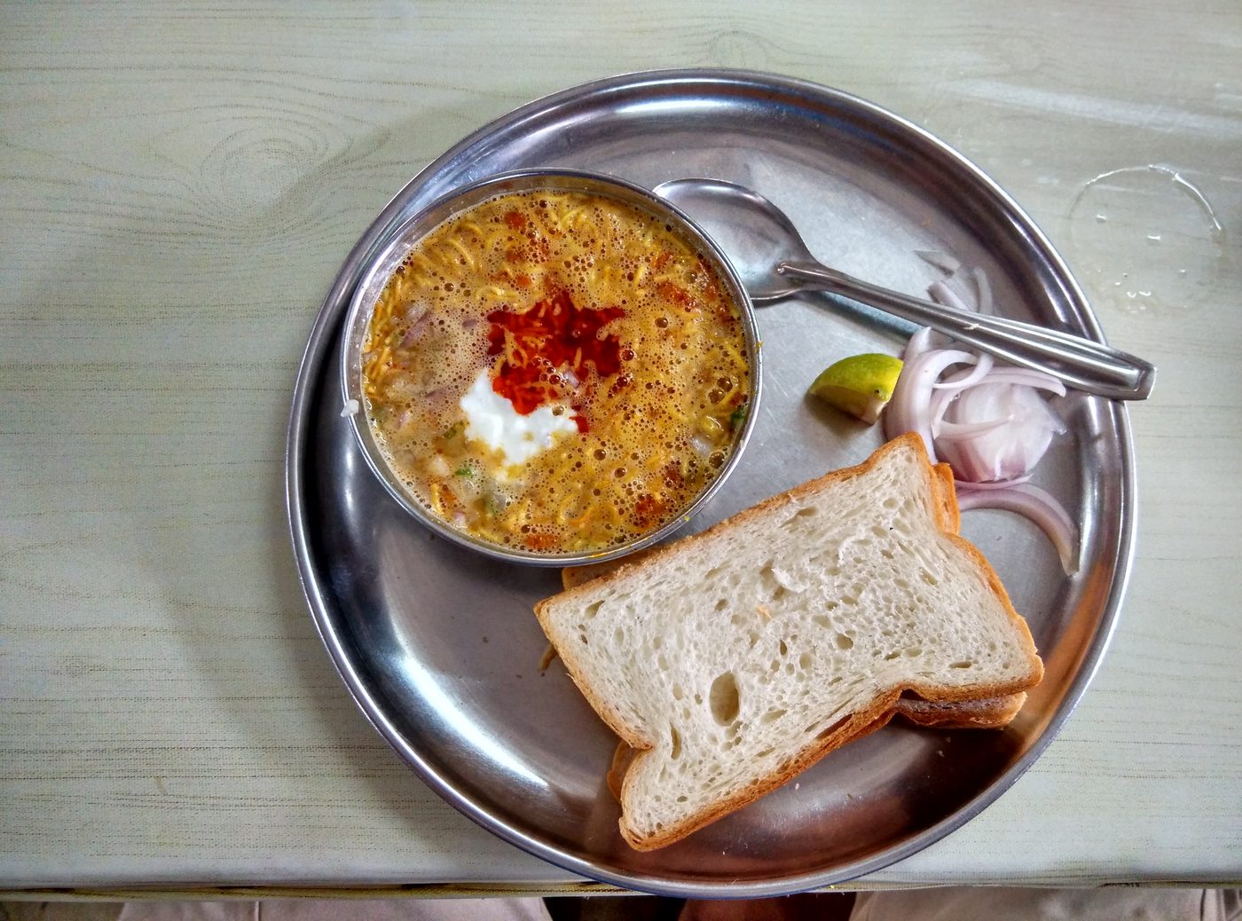Puneri misal